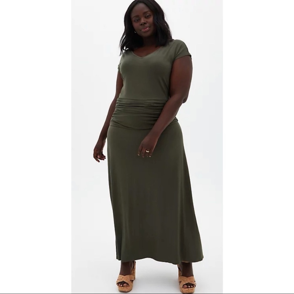 TORRID SIZE 2 OLIVE JERSEY MAXI DRESS NWT NEVER WORN